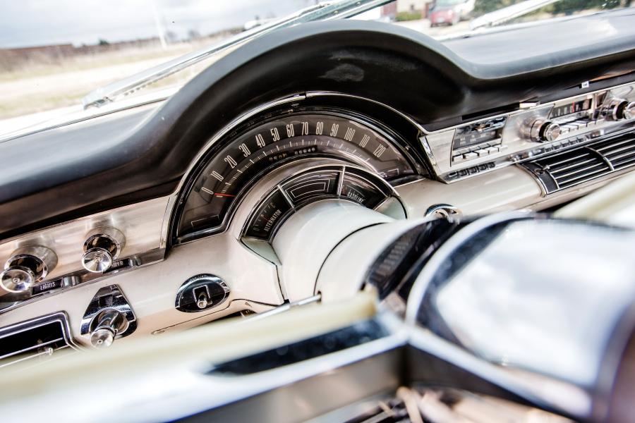 Панель приборов Chrysler 300L Convertible (AC2-P C45) 1965 года  (фото 19 из 30)